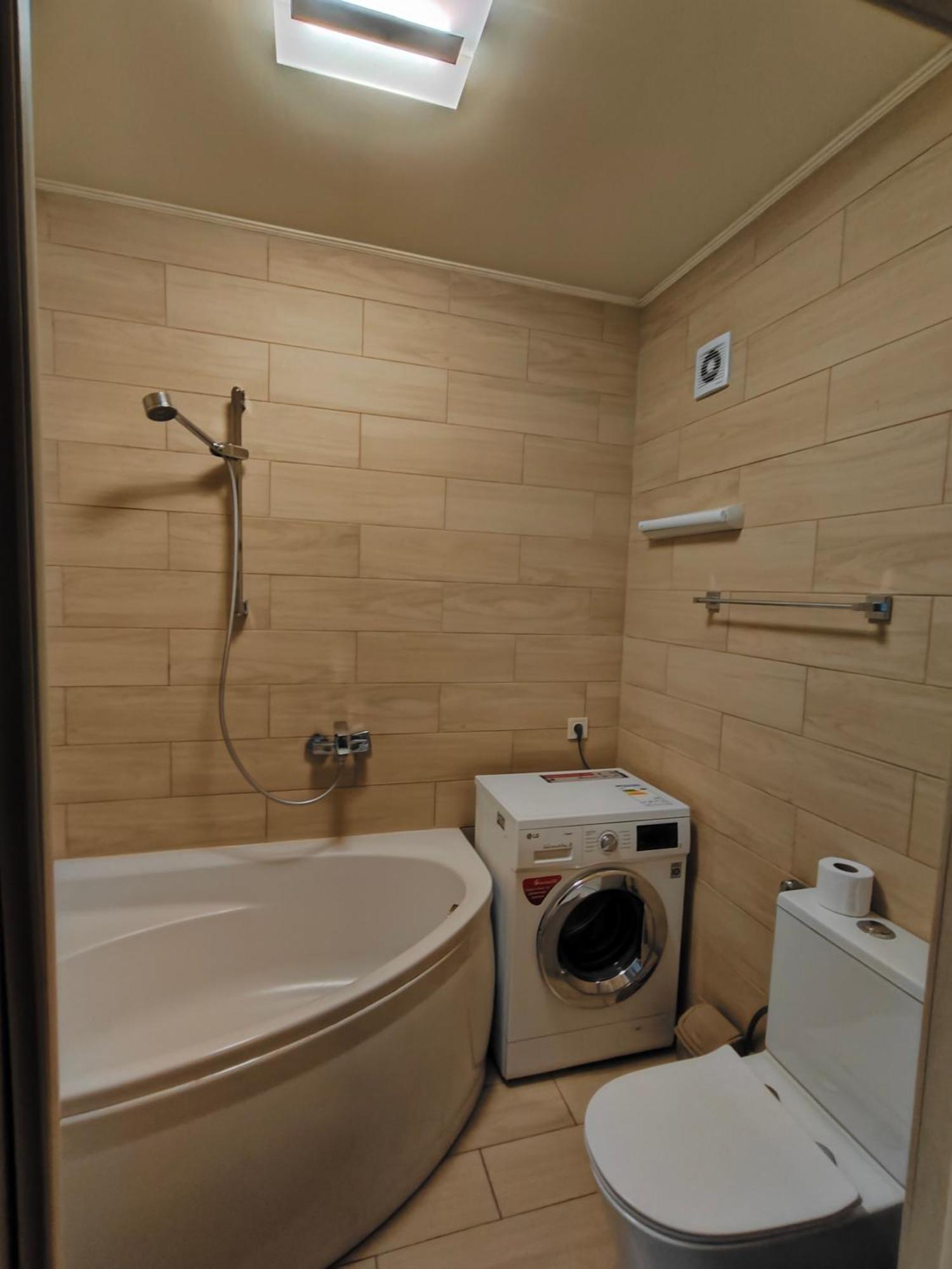 Vanilla Vip Apartment リヴィウ エクステリア 写真